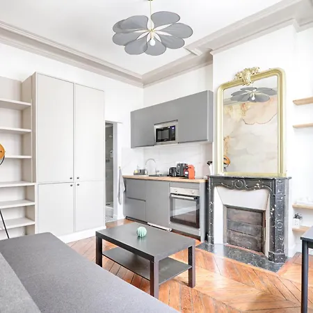 Liege - Saint-lazare, Location Very * Париж