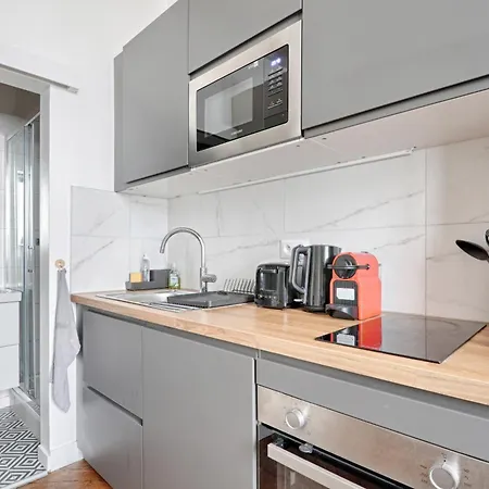 Liege - Saint-lazare, Location Very Париж
