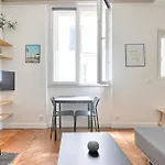 Daire Liege - Saint-lazare, Location Very Paris